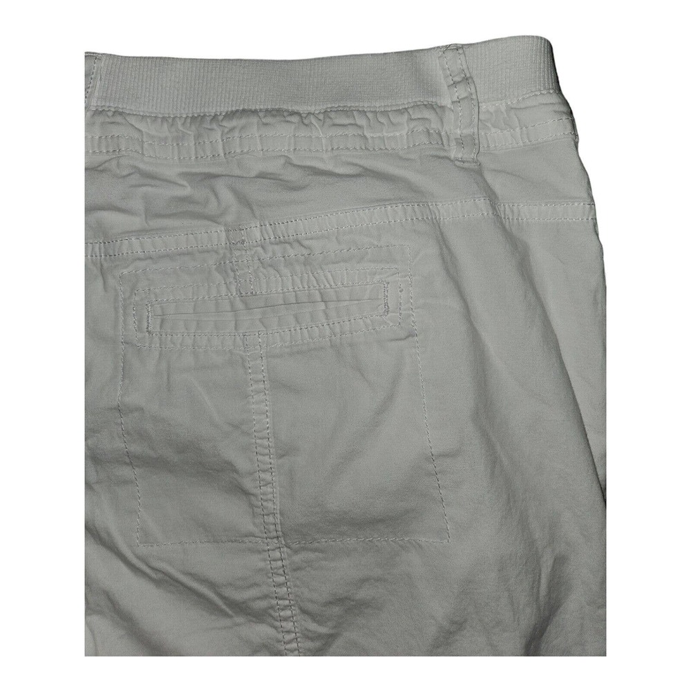 Chico's Capri Pants 2 Crop Women's White Cargo Pockets Casual Preppy - Picture 9 of 10